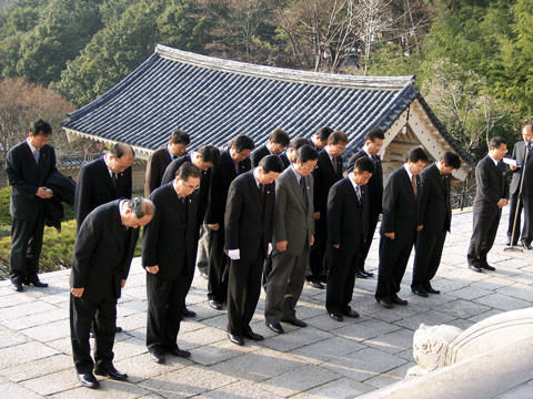 2005년도 금정구의회 의원 충열사 참배